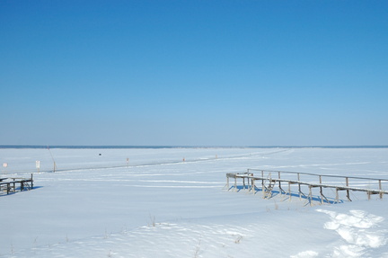 Вид на зимник с правого берега №5