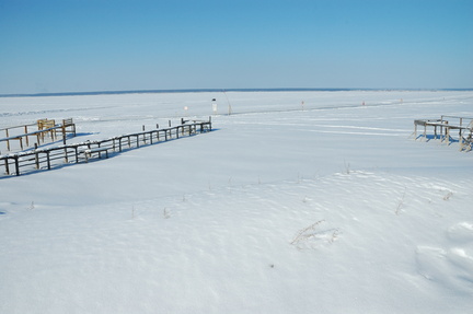 Вид на зимник с правого берега №6